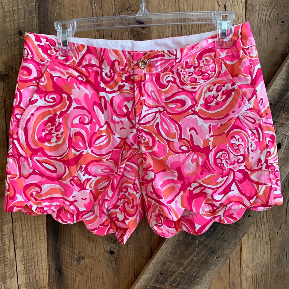 Like new Lilly Pulitzer Buttercup shorts size 0